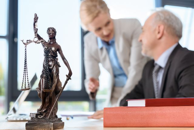 5 White Collar Defense Practices in Joliet
